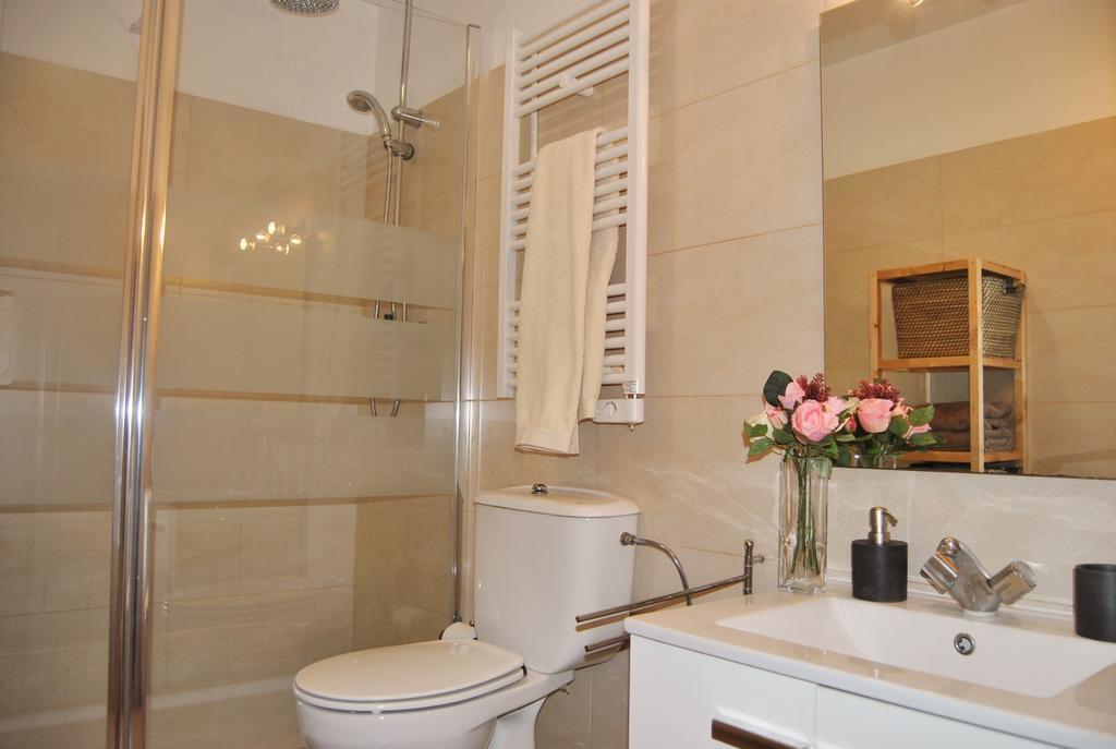 Apartamento Gorgeous Ronda Sant Pere Rafael Barcelona Habitación foto